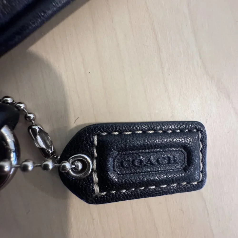Coach Black Leather Wristlet – Contrast Stitching – Silver Hardware
